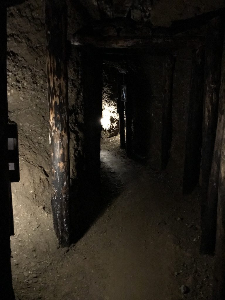 Ravne Tunnel Labyrinth